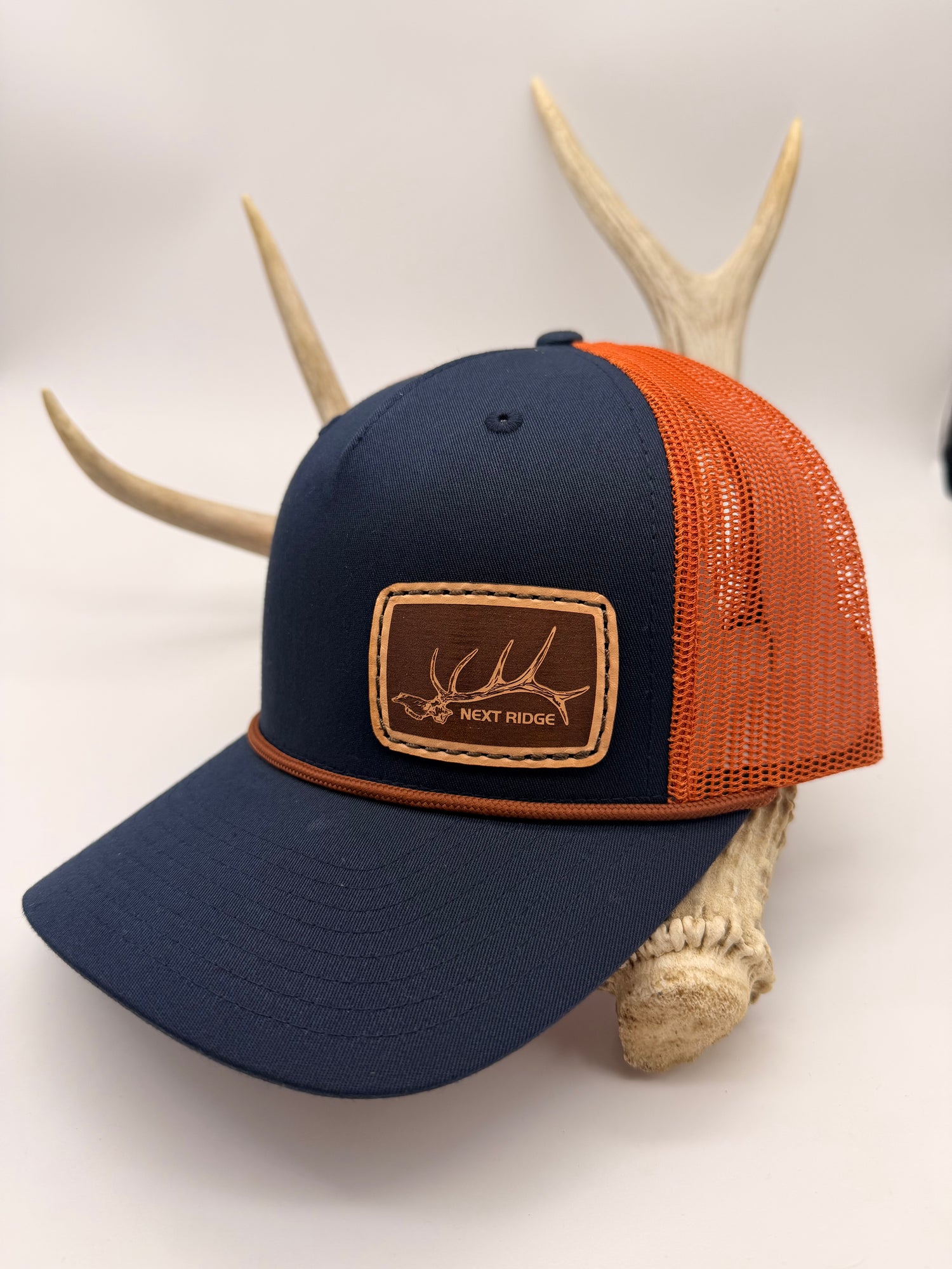 Elk Euro | Navy & Dark Orange w/Rope Curve