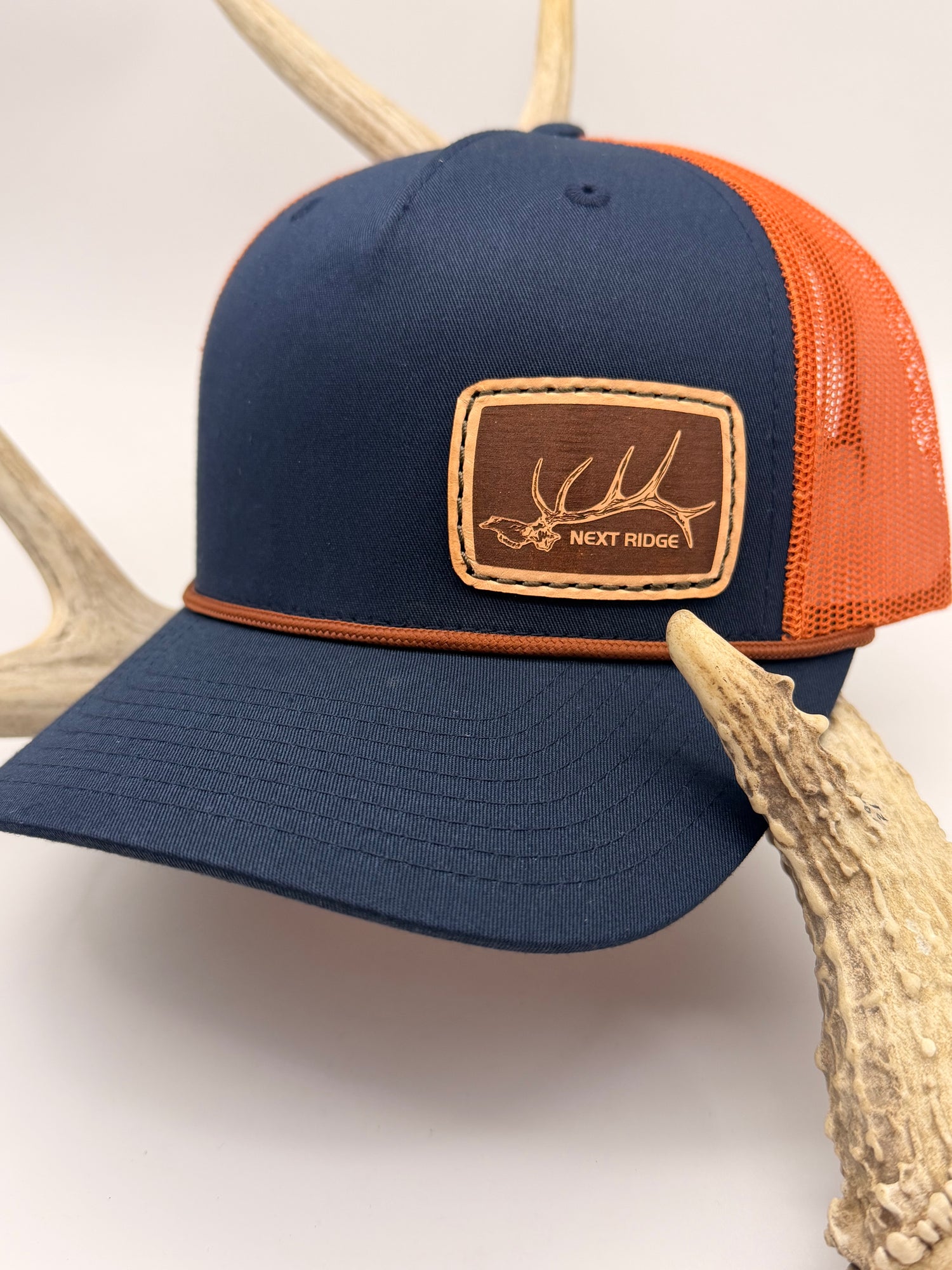 Elk Euro | Navy & Dark Orange w/Rope Curve