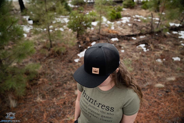 HUNTRESS Tee